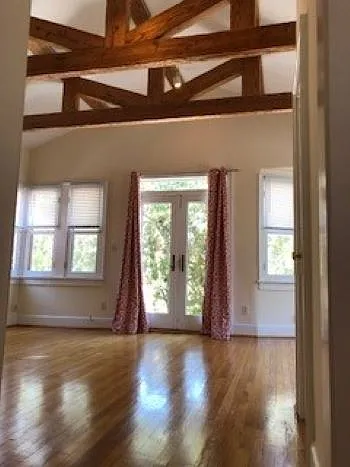 323 Court St — Photo 9