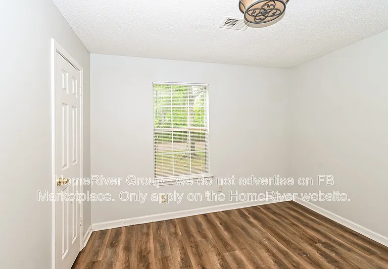 7007 Village Ln — Photo 12