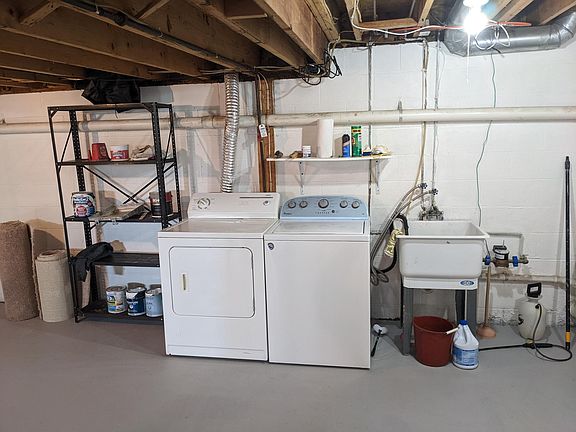 Basement - Washer & Dryer