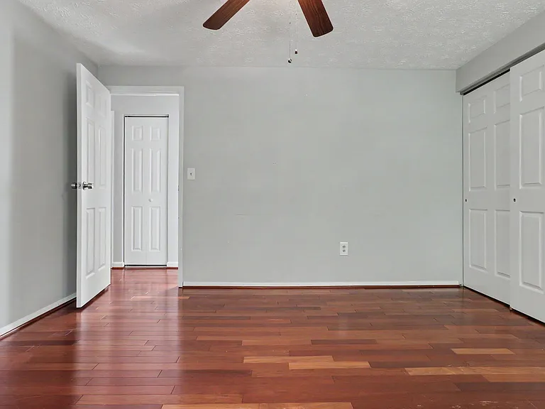 Upstairs Bedroom 2