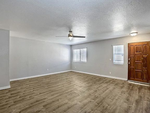 5th image of 4546 60th St APT 8