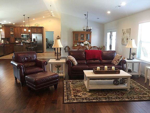 4th image of 1041 Southwind Cir