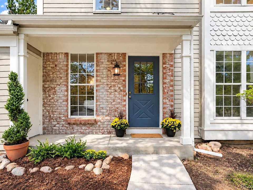 1st image of 845 Kimbark Street