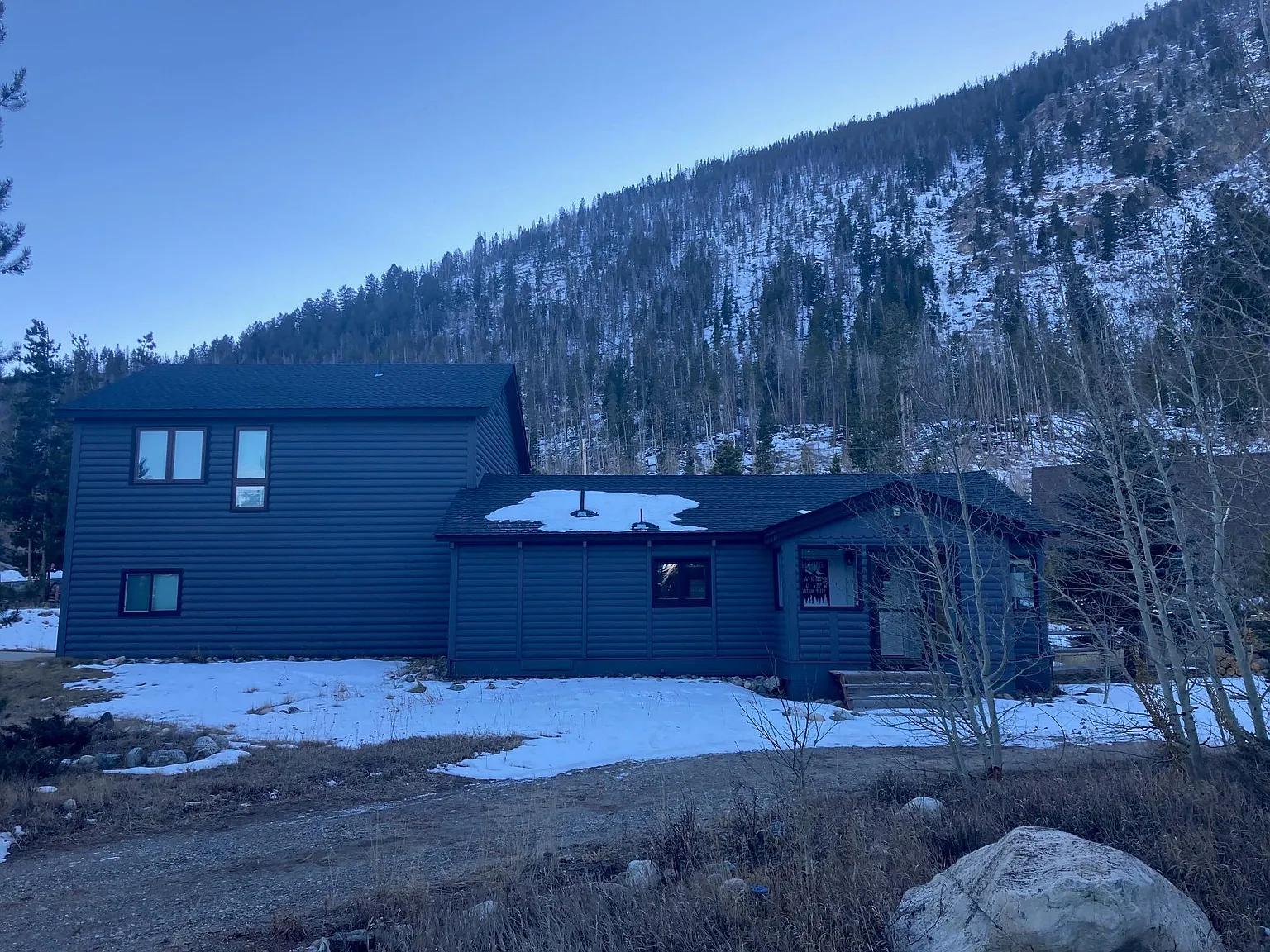265 Pine Dr — Photo 3