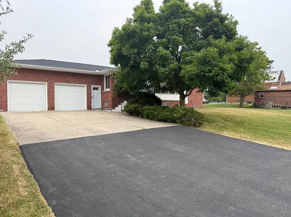 1608 Orchard Park Rd, West Seneca, NY 14224