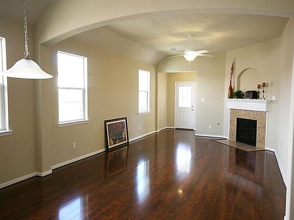 4th image of 24547 Foxberry Glen Ln