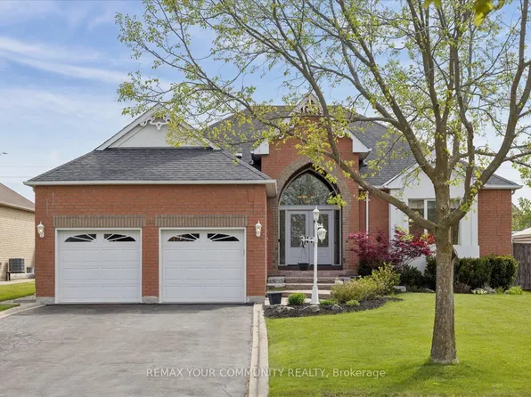 8 Jacob Way, Whitchurch Stouffville, ON L4A 1L1