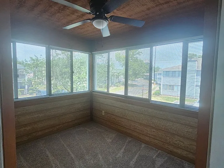 526 Glenn Regis Way — Photo 34