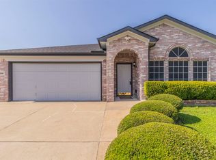 10261 Brea Canyon Rd, Fort Worth, TX 76108