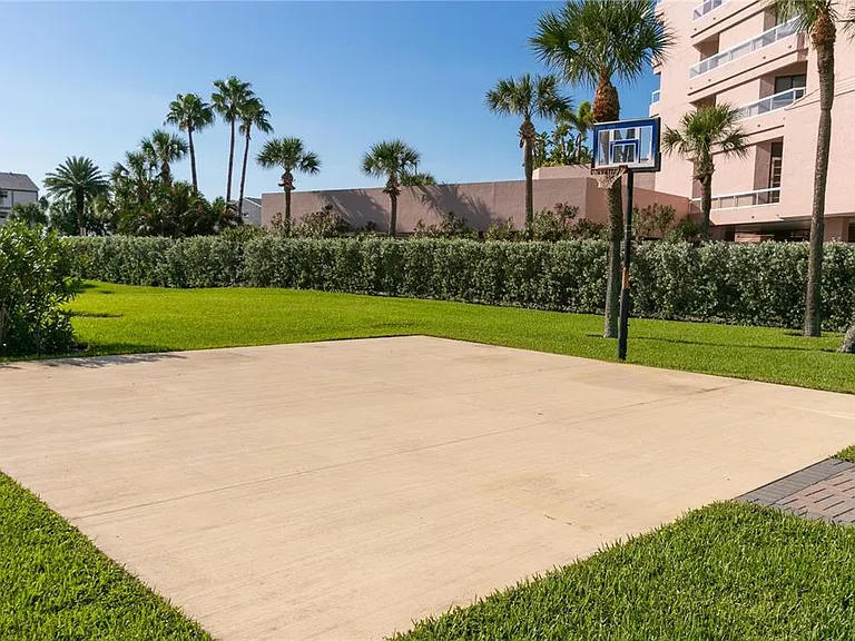 1290 Gulf Blvd #907 — Photo 36