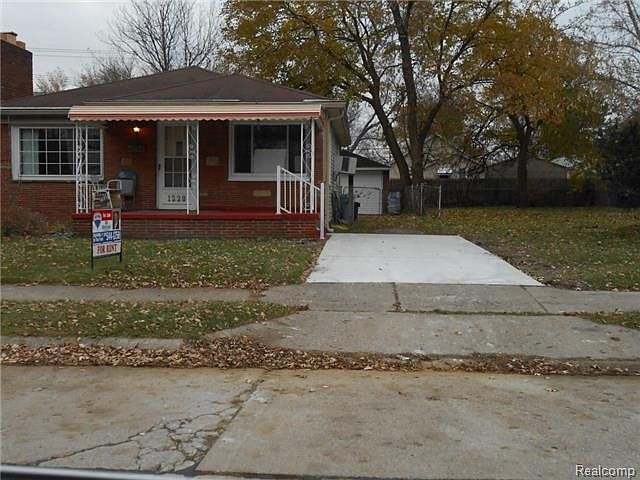 1st image of 1228 E Pearl Ave
