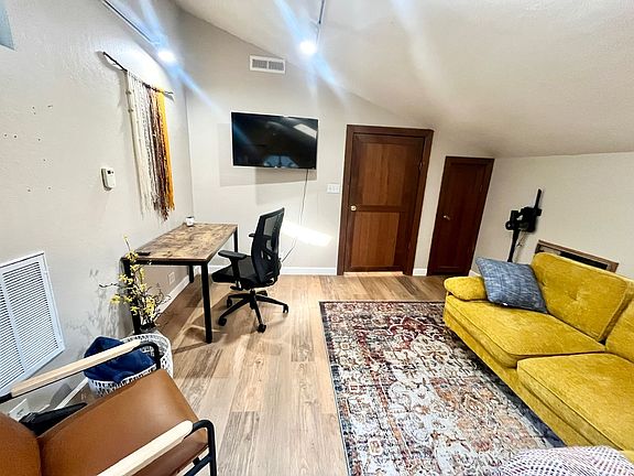 The upstairs has a dedicated work space and a dedicated high speed internet connection. The house also comes with a Roku smart TV and connected streaming apps (Netflix, Disney, HBO/Max, Hulu)