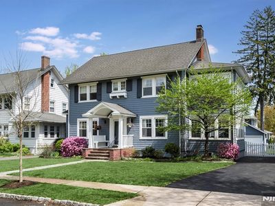 215 Montclair Ave, Montclair, NJ, 07043