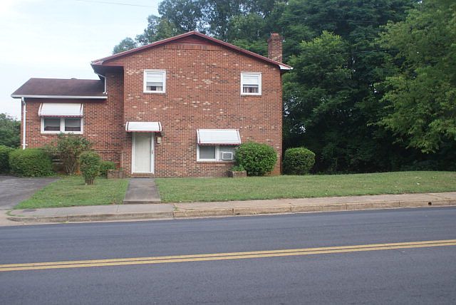 1st image of 611 Fayette St