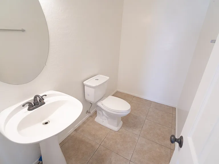 1492 N Saddle St — Photo 26