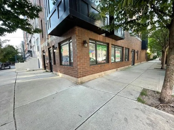 532 Monroe Street C image 1 of 6
