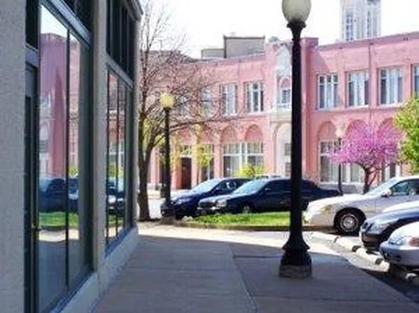 Drake Plaza Apartments