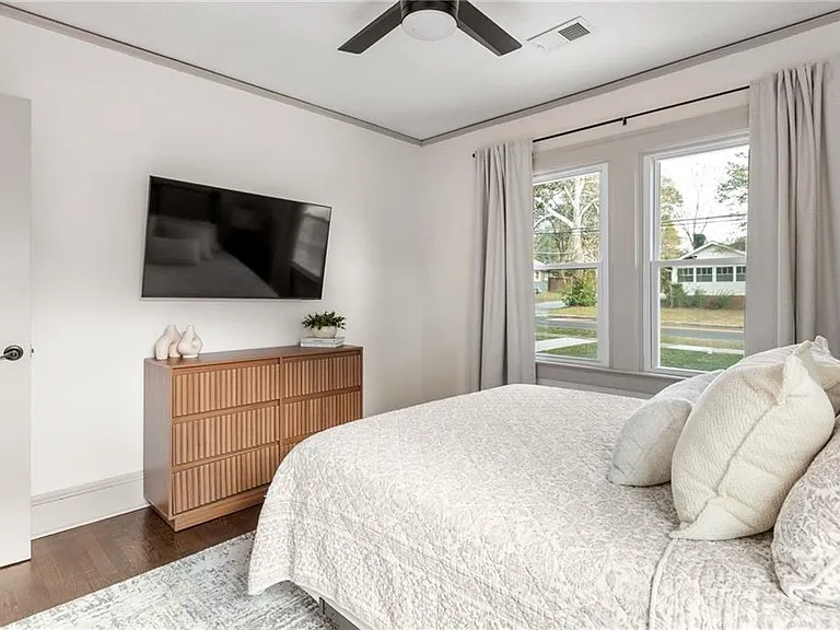 3455 Rainey Ave — Photo 24