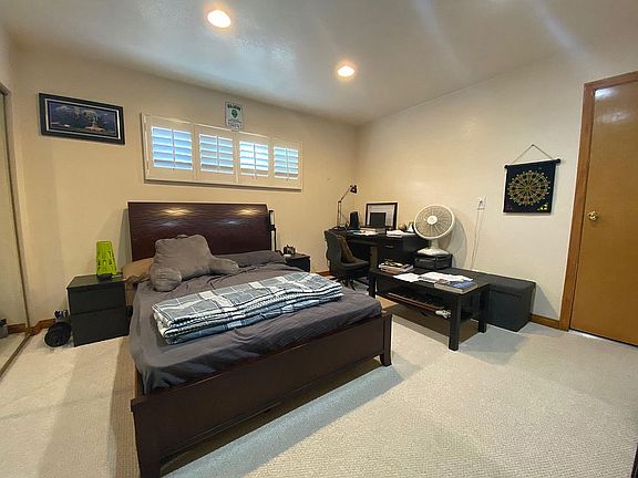 5th image of 9731 E Naomi Ave