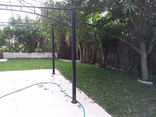 4th image of 621 Laurel Way