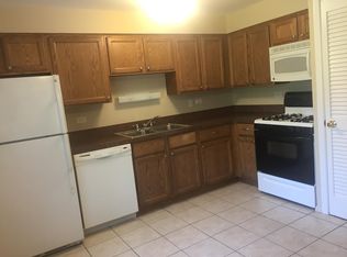 648 Carroll Sq #PA5YYGMEN, Elk Grove Village, IL 60007