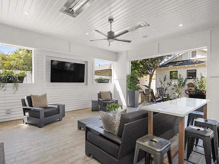218 J Ave — Photo 15