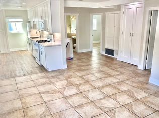 23930 Lake Dr UNIT 201, Crestline, CA 92325