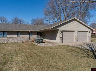 313 Coventry Rd, Le Sueur, MN 56058
