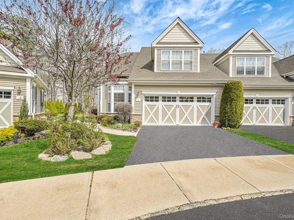 11 Ovation Place, Eastport, NY 11941