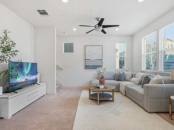 4th image of 2933 Stringham Way