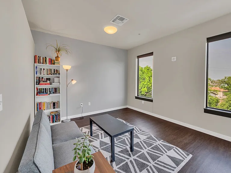 1900 12th Ave S #311 — Photo 17