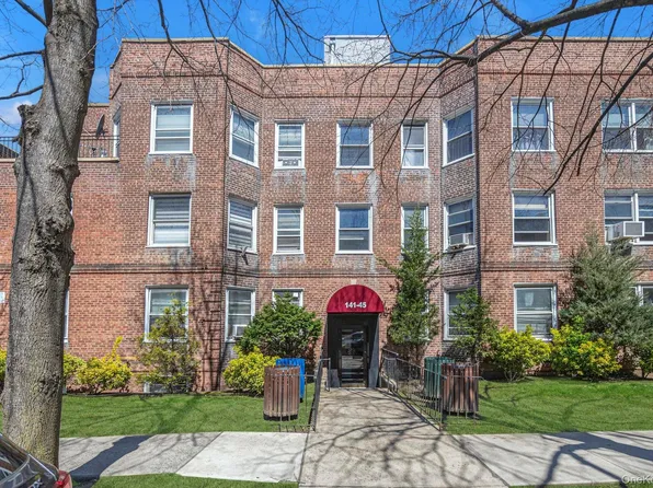141-45 78th Road #3A, Kew Garden Hills, NY 11367