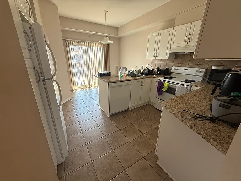 190 Rustic Hills Cres — Photo 15