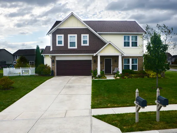 6248 N Woodbury Dr, McCordsville, IN 46055