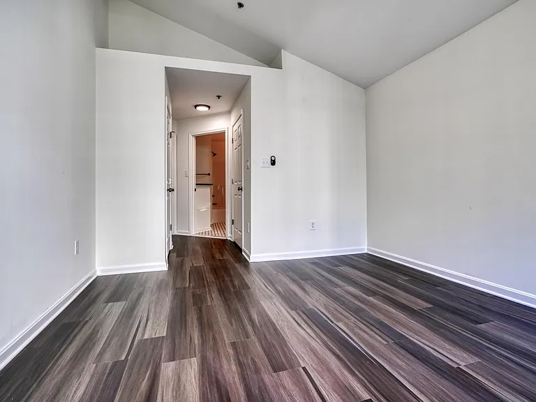 2501 Coleridge Dr #3D — Photo 22