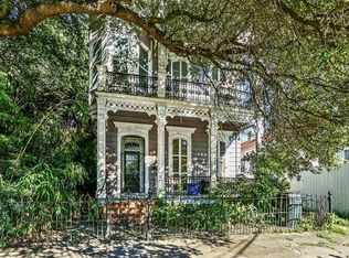 2715 Carondelet St, New Orleans, LA 70130