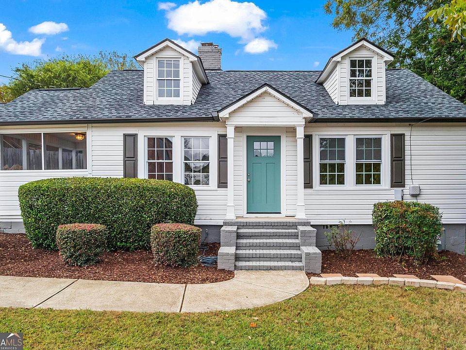 1st image of 266 Crescent Cir SW