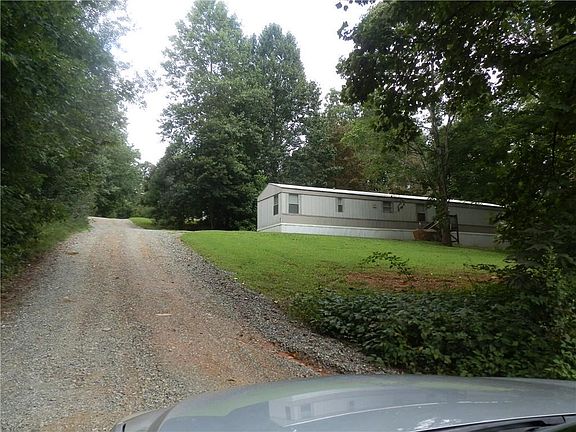 3rd image of 7917 Wolfe Ln