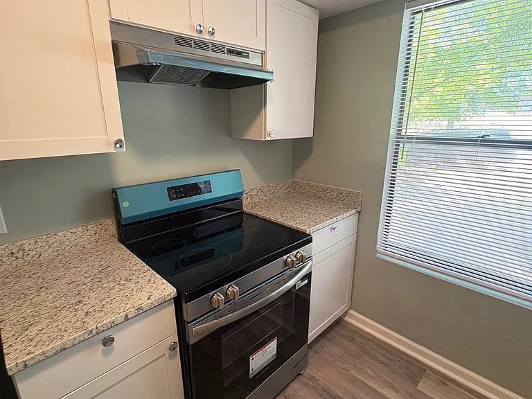 1725 Kathleen Dr #B — Photo 6