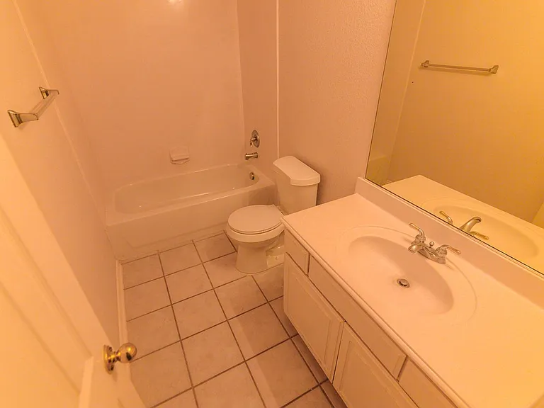 9605 Pinehurst Dr — Photo 33