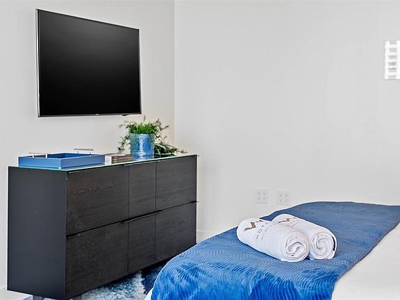 2nd image of 3101 Bayshore Dr #1058
