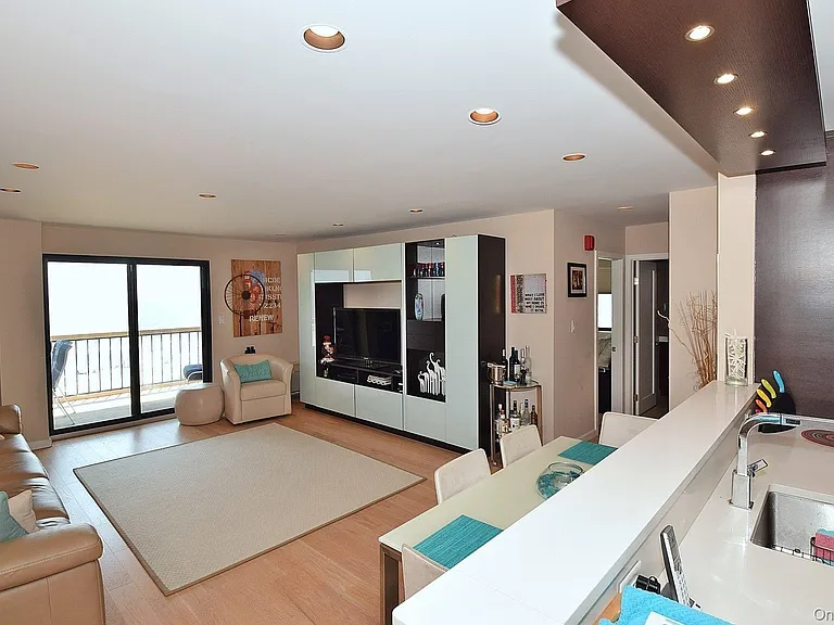 360 Shore Rd #5E — Photo 3
