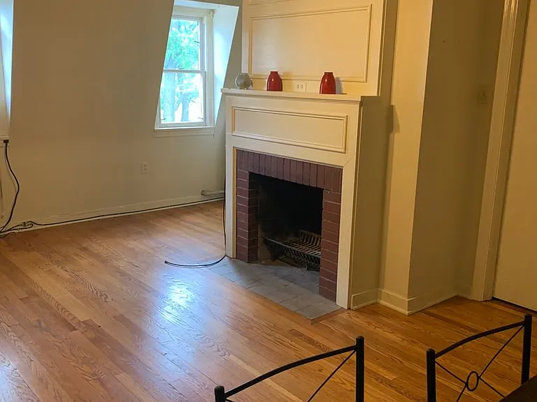 5711 Howe Street 825 — Photo 1