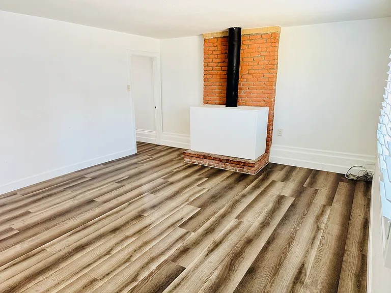 63 Cathcart Ave — Photo 23