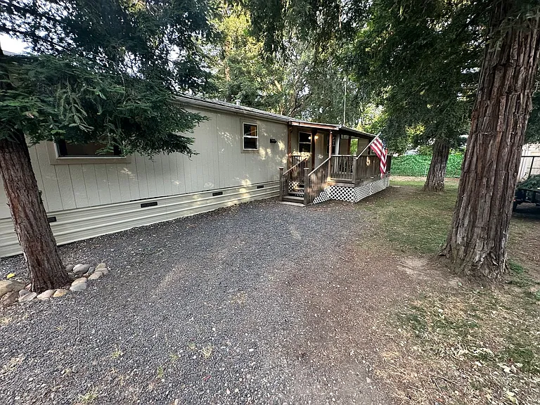 3959 Cartwright St — Photo 22