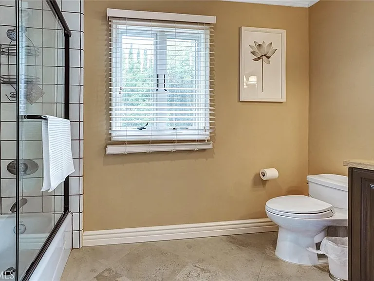 4751 Topeka Dr — Photo 49