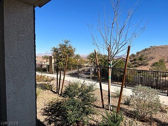 4th image of 76 Kimberlite Dr