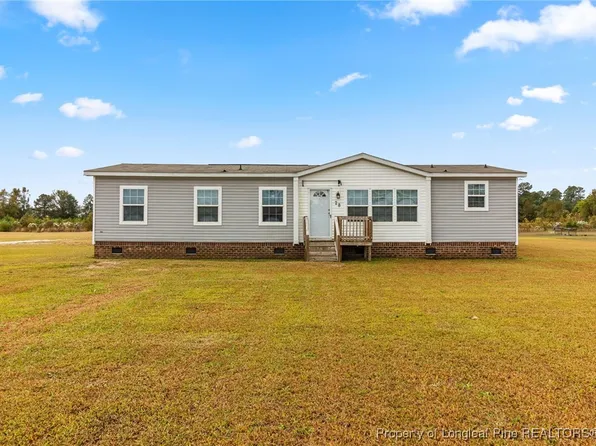 28 Galloway Dr, Lumberton, NC 28358