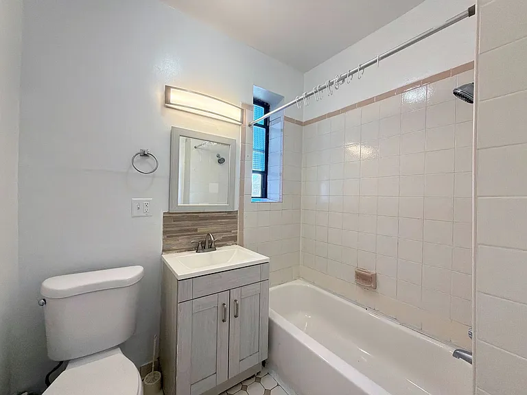 145 Harrison Ave #301 — Photo 6
