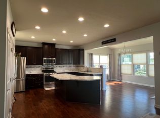 286 Buckingham Dr, Pittsburgh, PA 15237